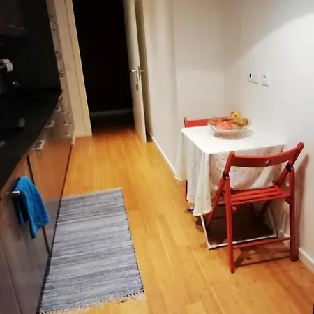 With 3 Bedrooms In With Wonderful City View And Wifi 18 Km From The Beach Lisbona