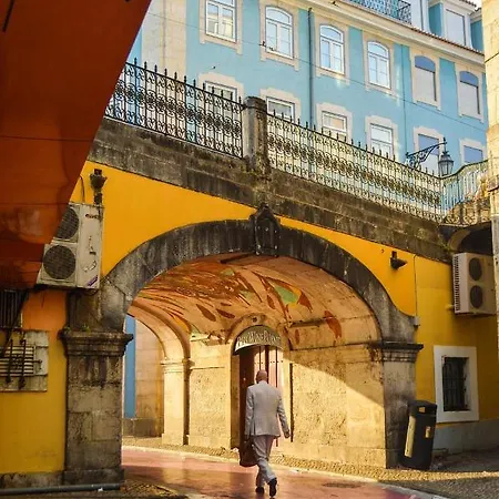 With 3 Bedrooms In With Wonderful City View And Wifi 18 Km From The Beach Appartamento